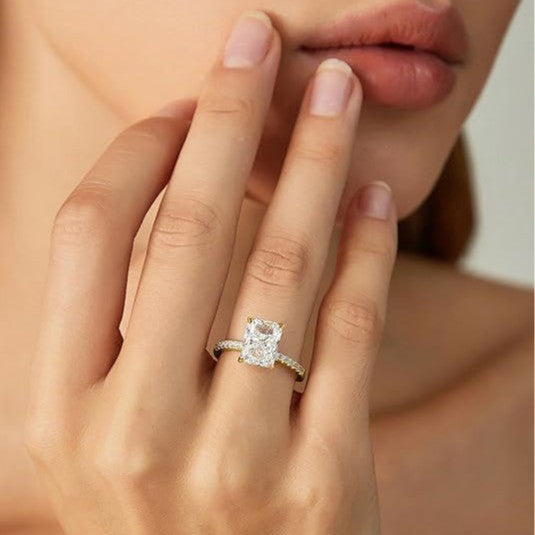 Ice Flower Cut Zircon Ring