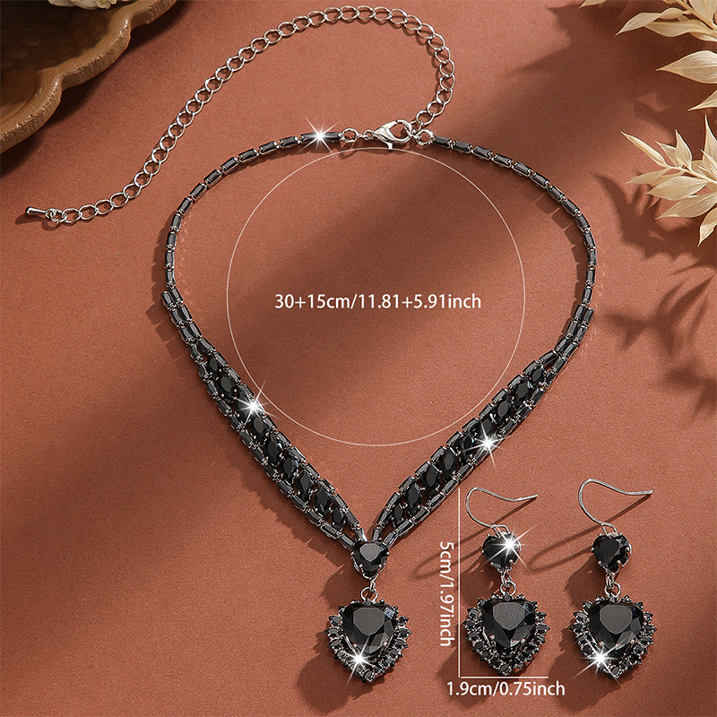 Heart-shaped pendant necklace and earring two-piece set