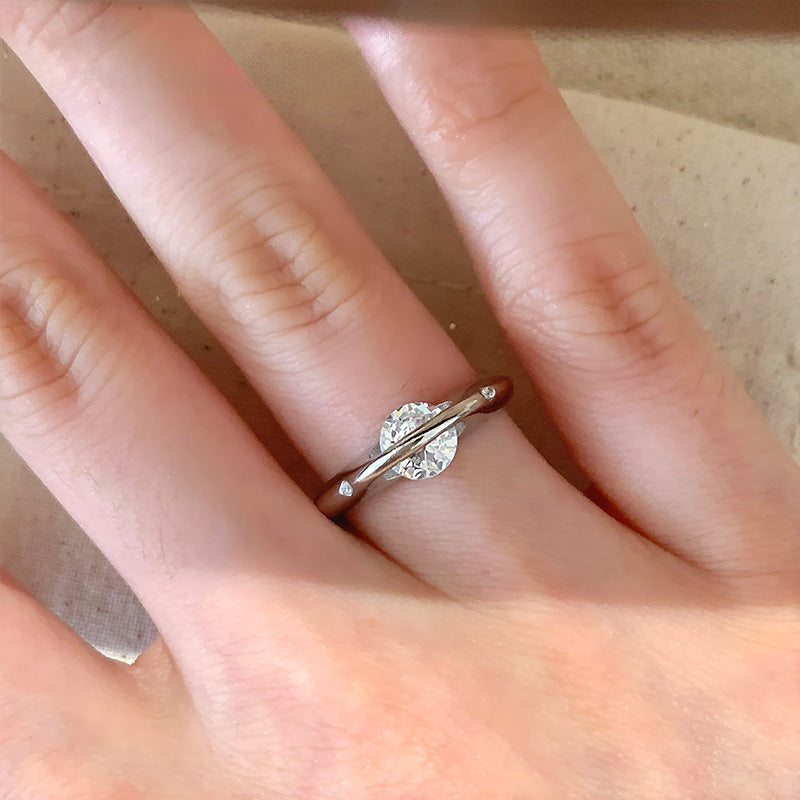 Planet-shaped ring