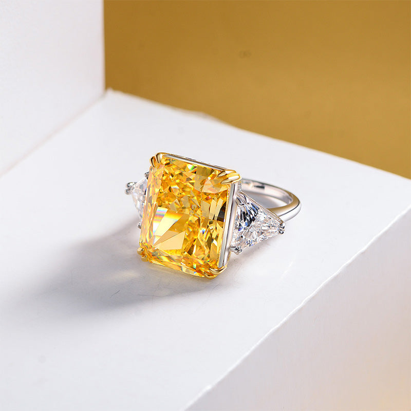 Rectangular main stone ring