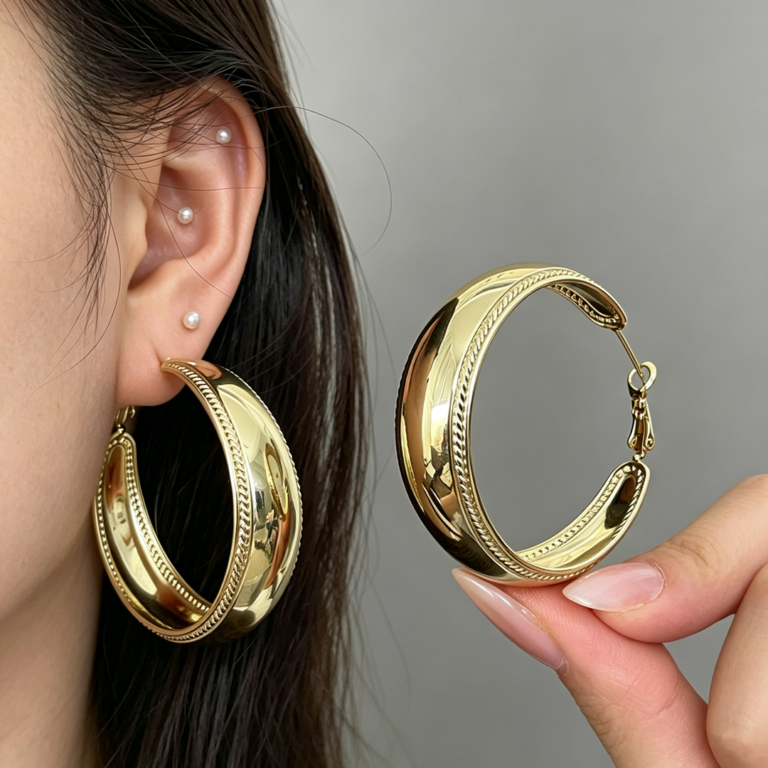 Vintage Smooth Wide C‑Hoop Ear Clips