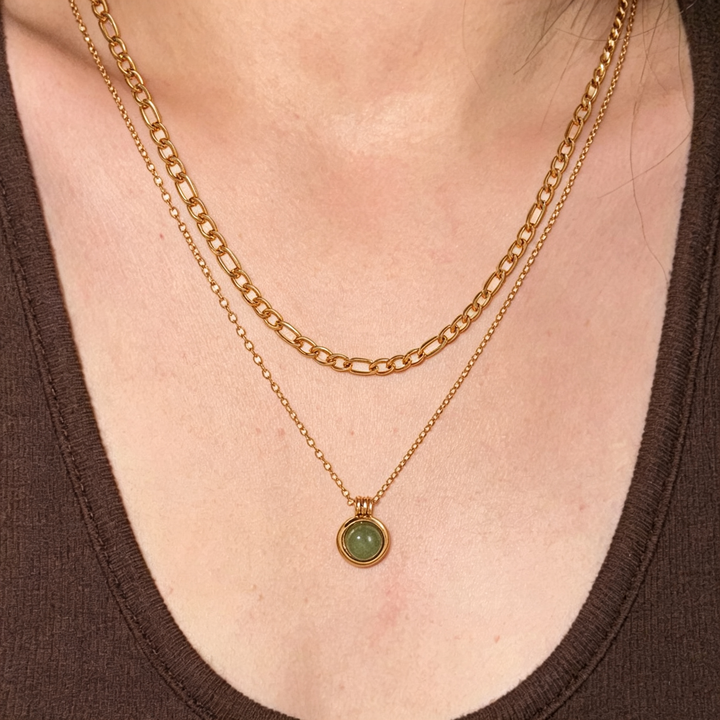 Figaro chain with color-preserving gold-plated accessories