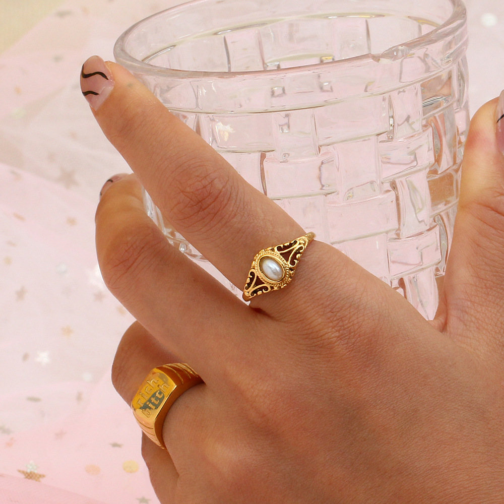 Retro Engraved Pearl Statement Fashion Ring