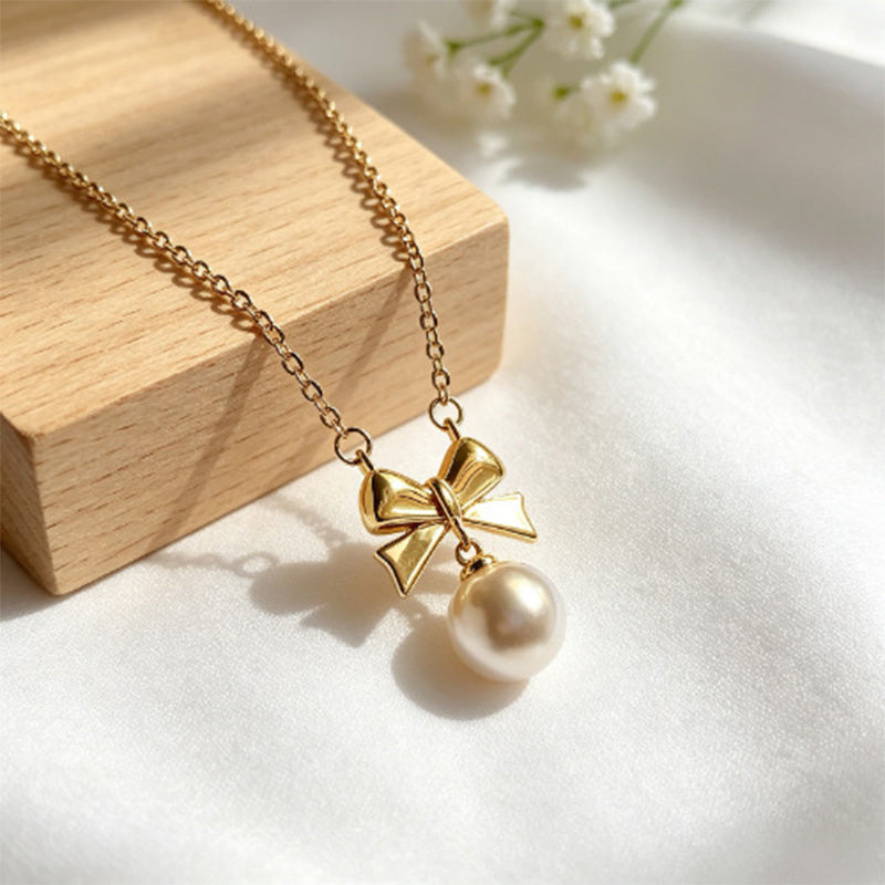 Bow Pearl Pendant Necklace