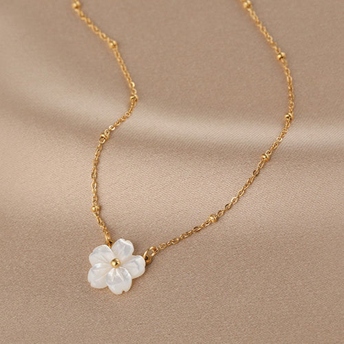 Shell Flower Necklace