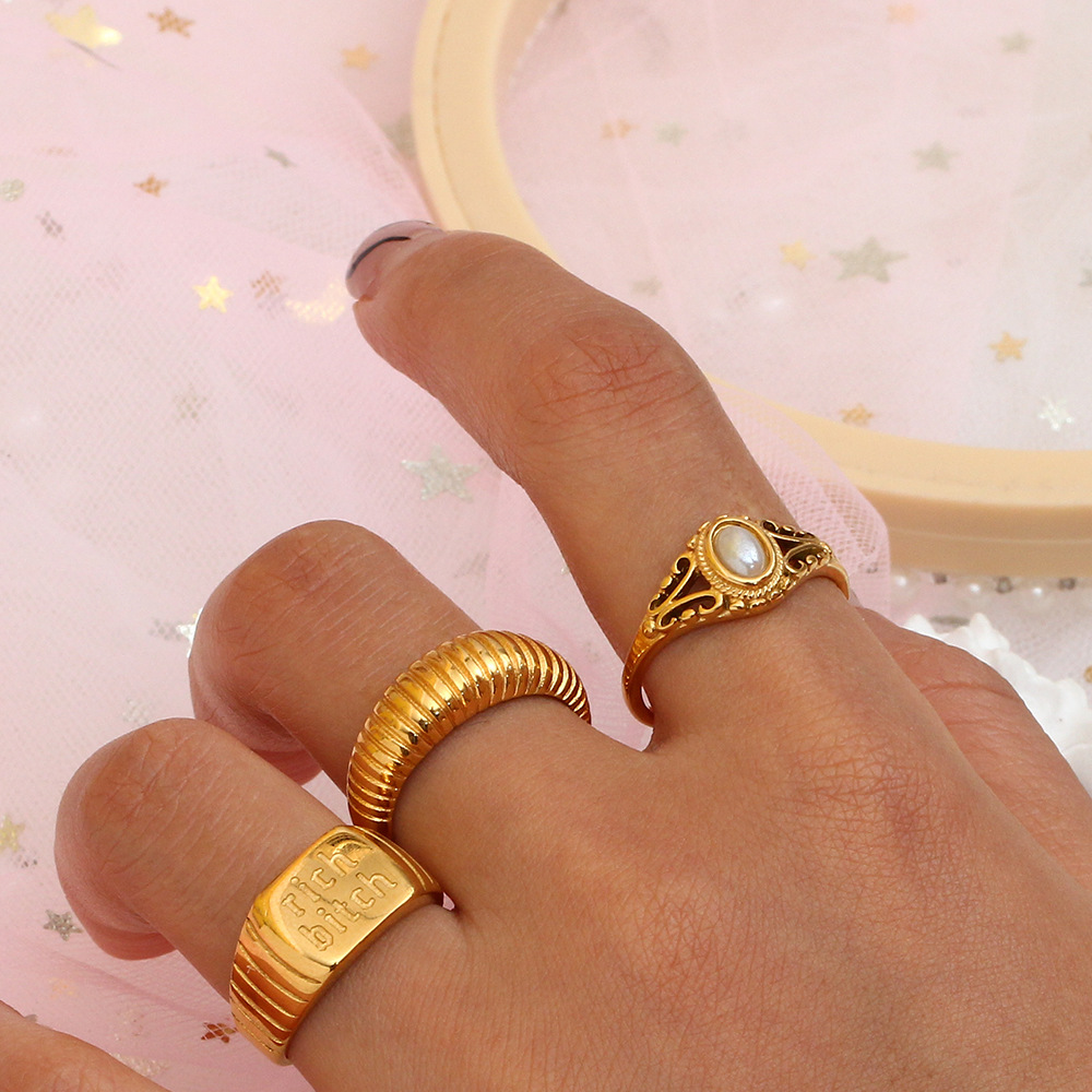 Retro Engraved Pearl Statement Fashion Ring