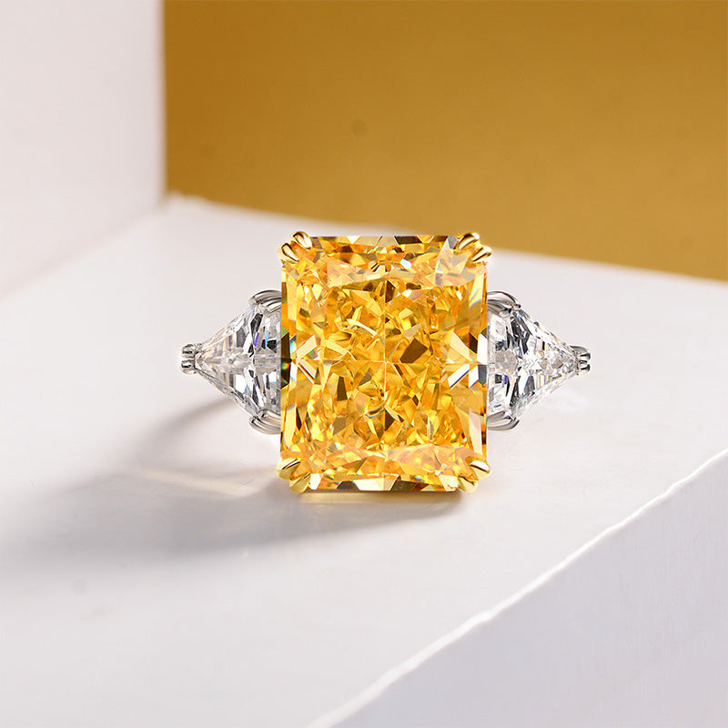 Rectangular main stone ring