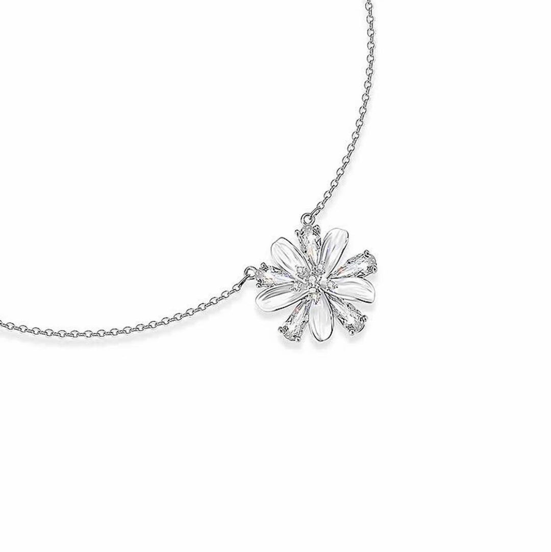 White Firework Floral Necklace