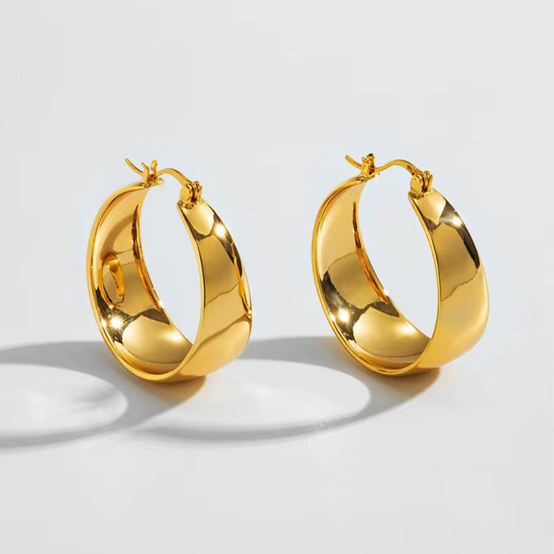 Curved earrings