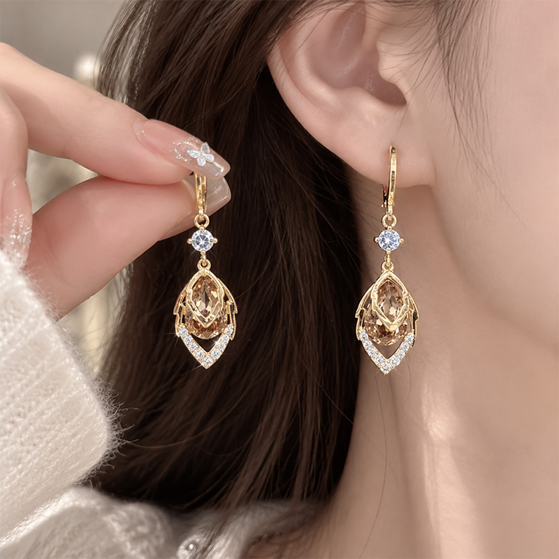 Water drop leaf earrings