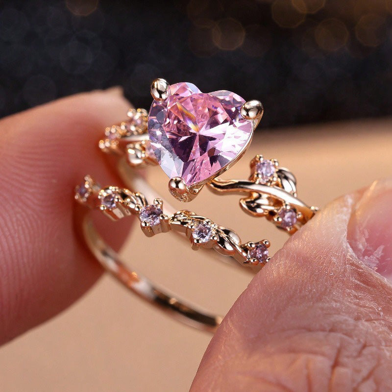 Heart-shaped stacked rings