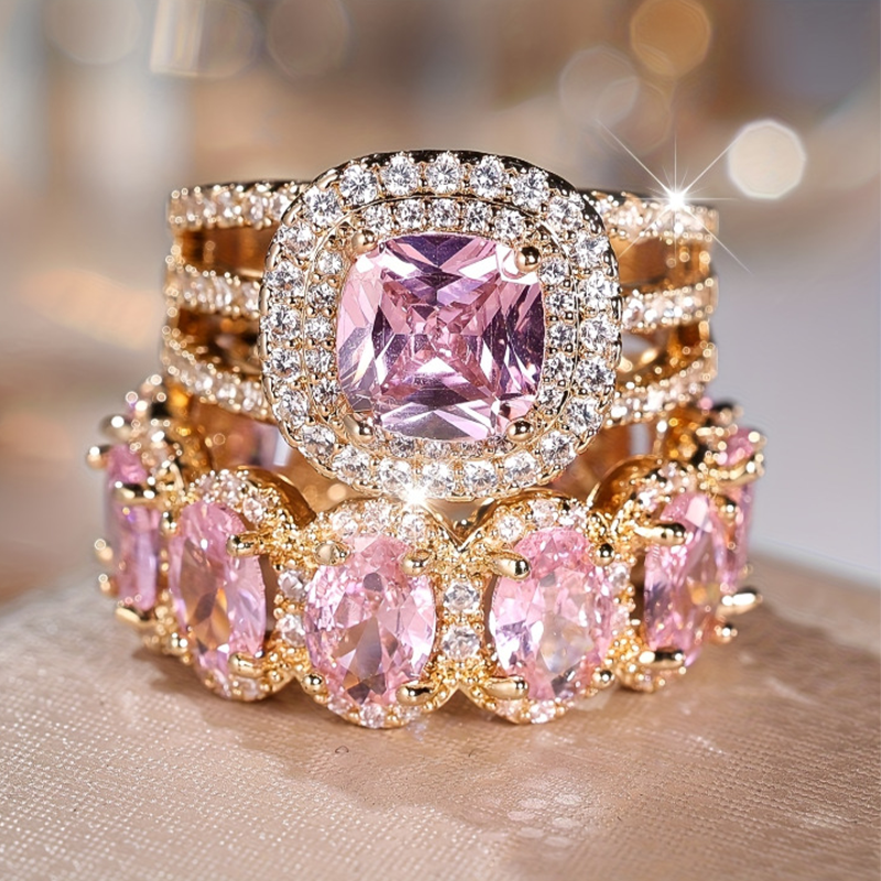 Egg-shaped ring set
