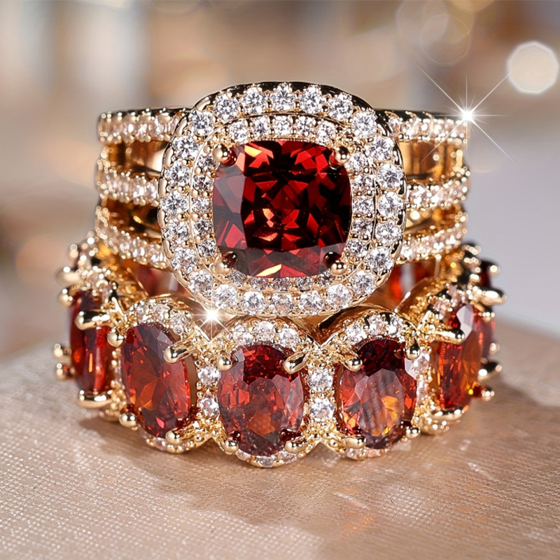 Egg-shaped ring set