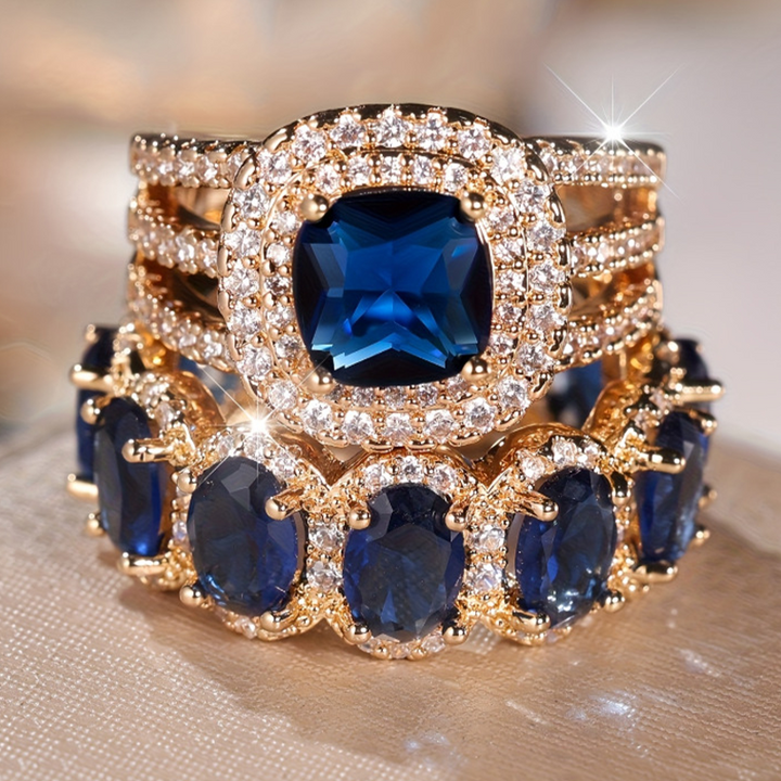 Egg-shaped ring set
