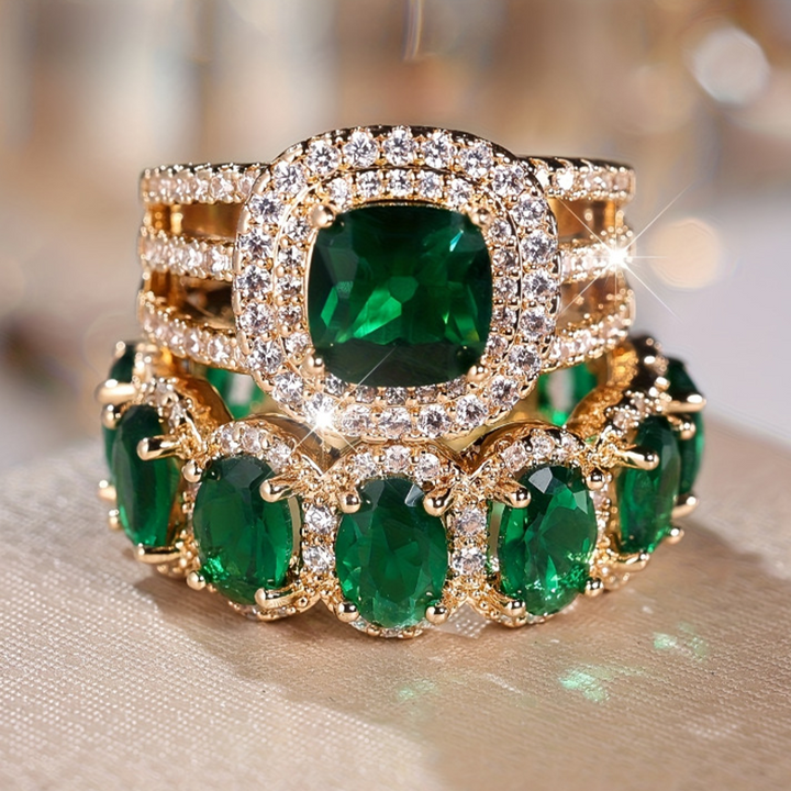 Egg-shaped ring set